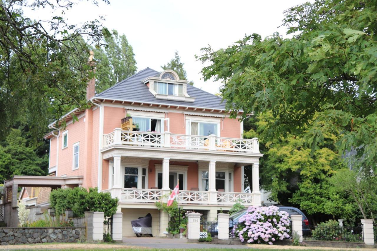 Lipton Place By Elegant Waterfront Esquimalt Buitenkant foto