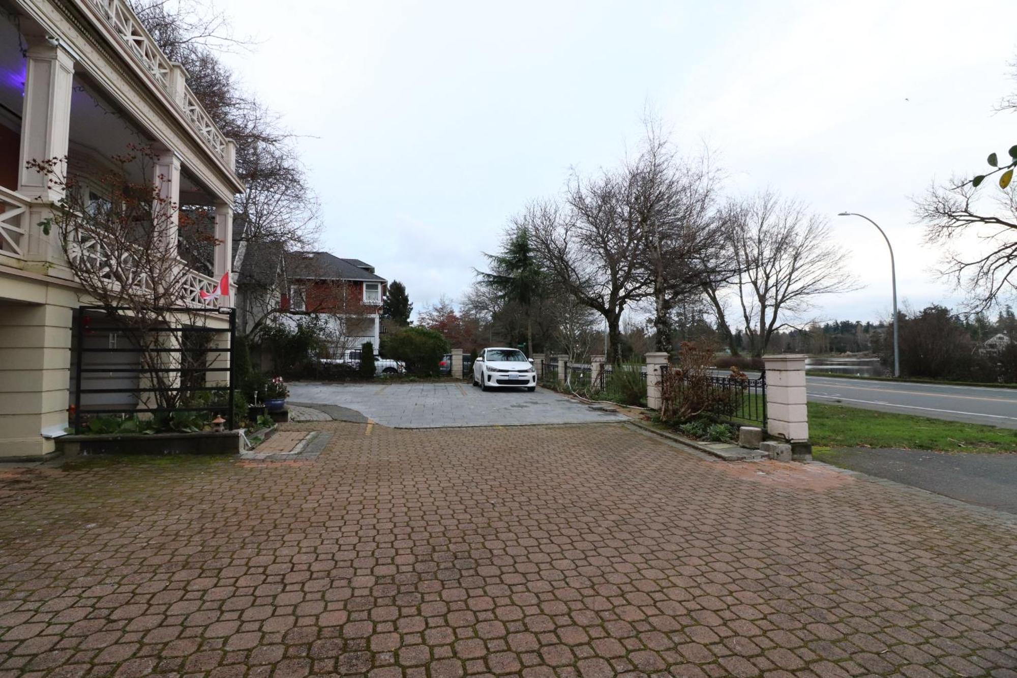 Lipton Place By Elegant Waterfront Esquimalt Buitenkant foto