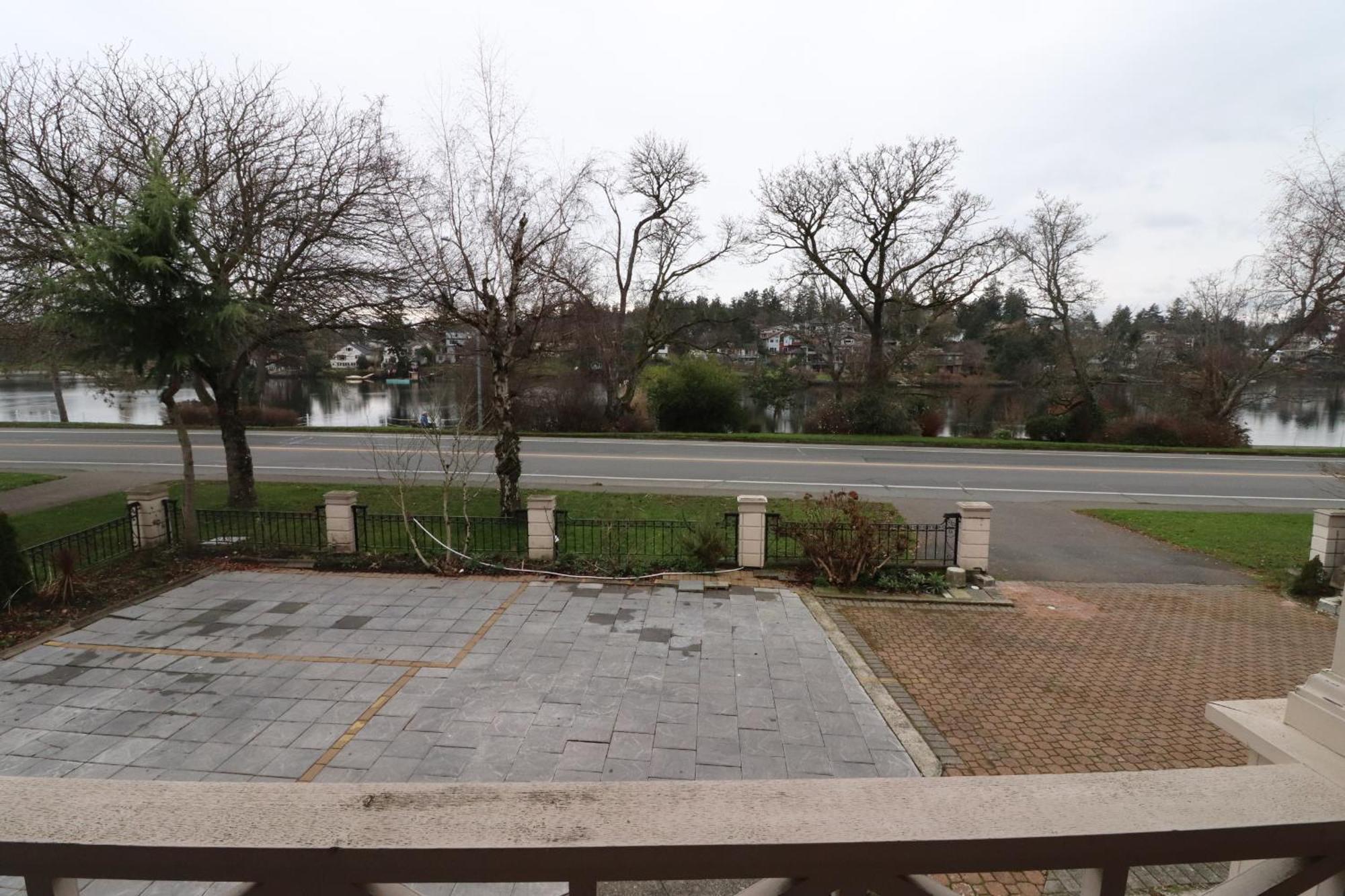 Lipton Place By Elegant Waterfront Esquimalt Buitenkant foto